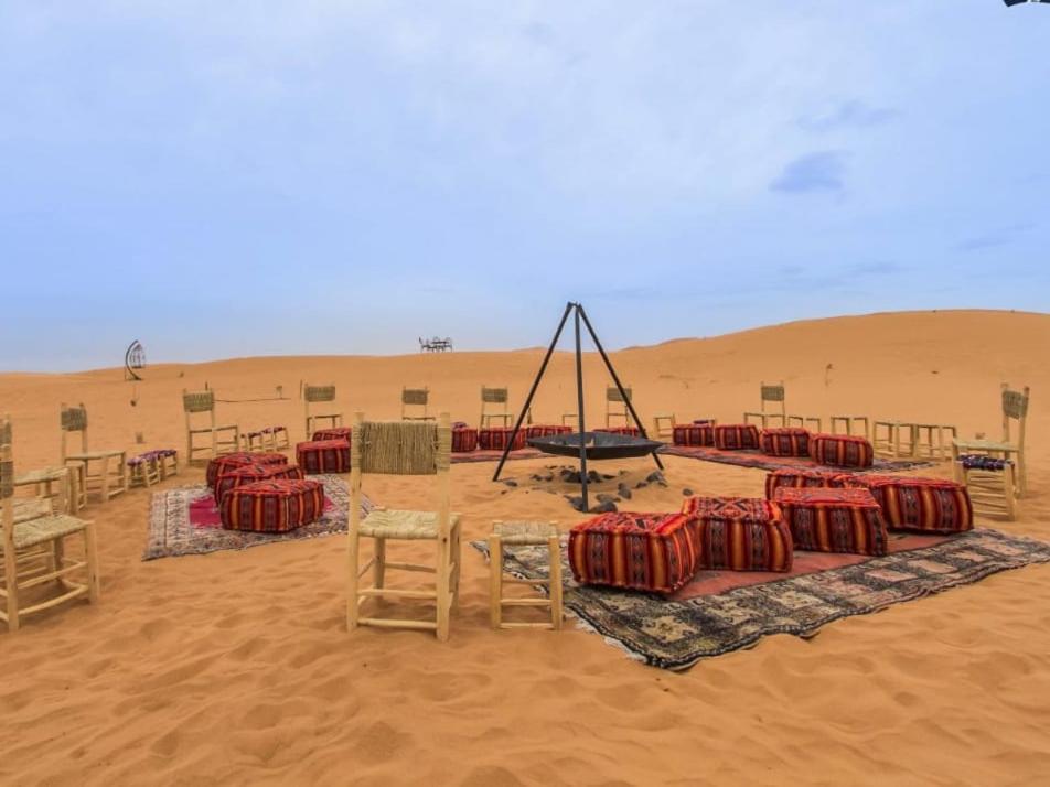 ホテル Merzouga Luxury Tented Camp エクステリア 写真