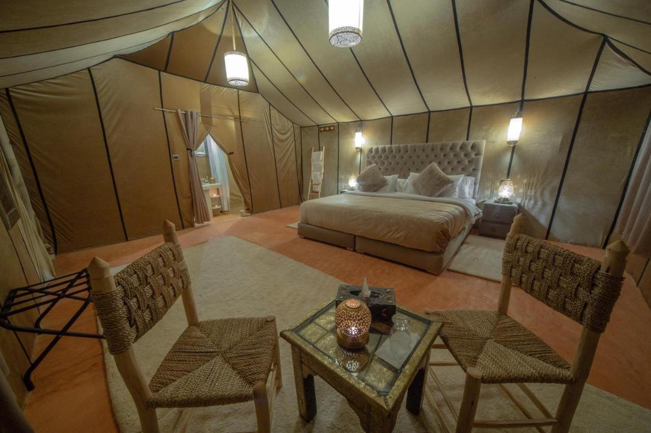 ホテル Merzouga Luxury Tented Camp エクステリア 写真