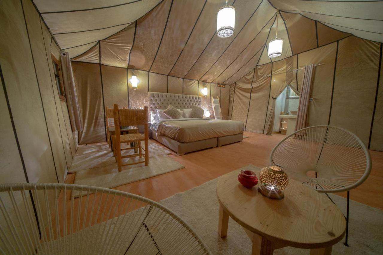 ホテル Merzouga Luxury Tented Camp エクステリア 写真