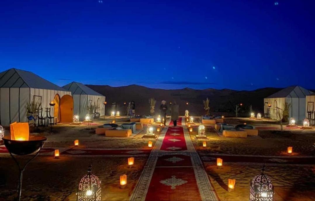 ホテル Merzouga Luxury Tented Camp エクステリア 写真